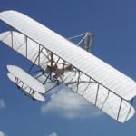 Cine a inventat avionul