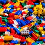 Cine a inventat lego
