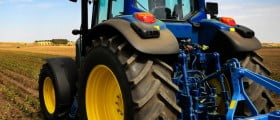 Cine a inventat tractorul
