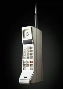 Cine a inventat telefonul mobil