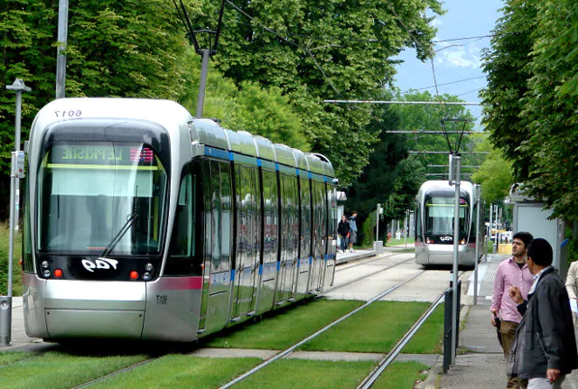 Cine a inventat tramvaiul